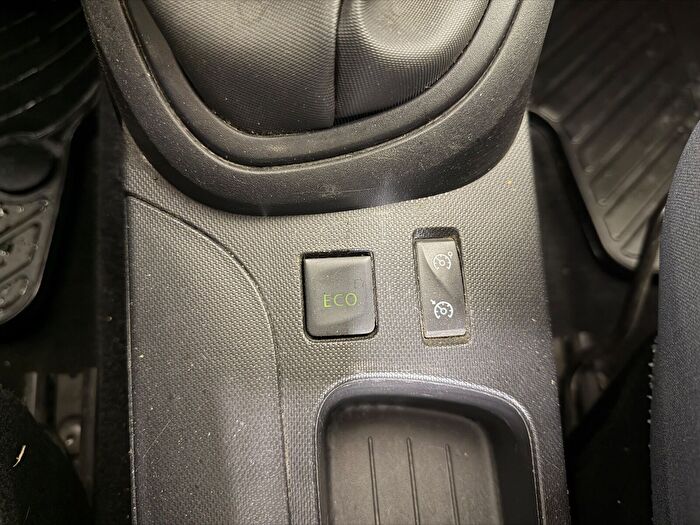 Renault Captur 1.5 DCI Start&Stop Touch araç görseli 19