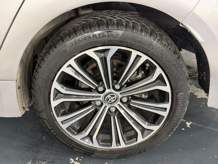 Toyota Corolla 1.8 Hybrid Flame X-Pack e-CVT araç görseli 30