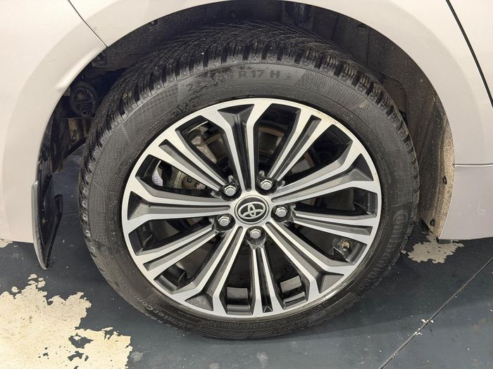 Toyota Corolla 1.8 Hybrid Flame X-Pack e-CVT araç görseli 29