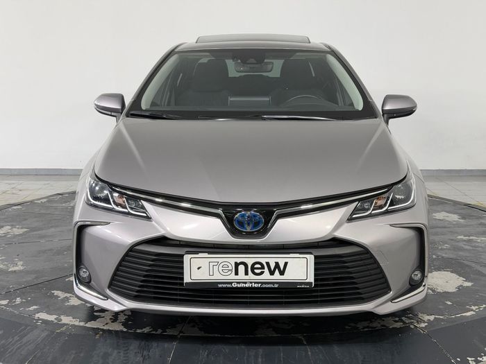 Toyota Corolla 1.8 Hybrid Flame X-Pack e-CVT araç görseli 9