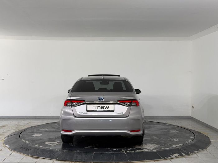 Toyota Corolla 1.8 Hybrid Flame X-Pack e-CVT araç görseli 7