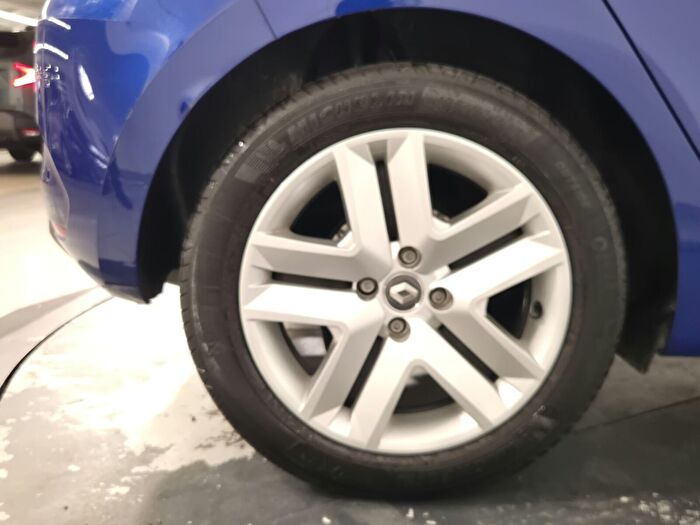 Renault Clio 1.0 TCe Touch X-Tronic araç görseli 30