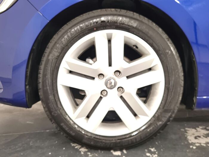 Renault Clio 1.0 TCe Touch X-Tronic araç görseli 32