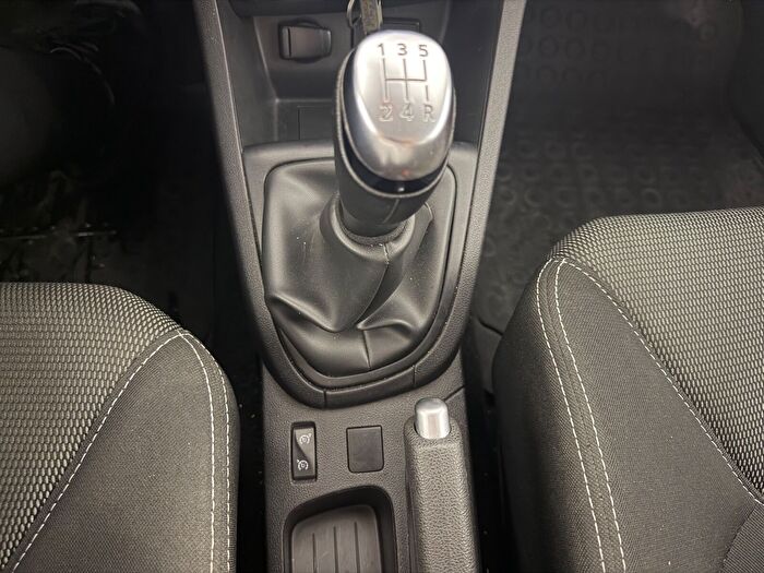Renault Clio Sport Tourer 1.5 DCI Joy araç görseli 19