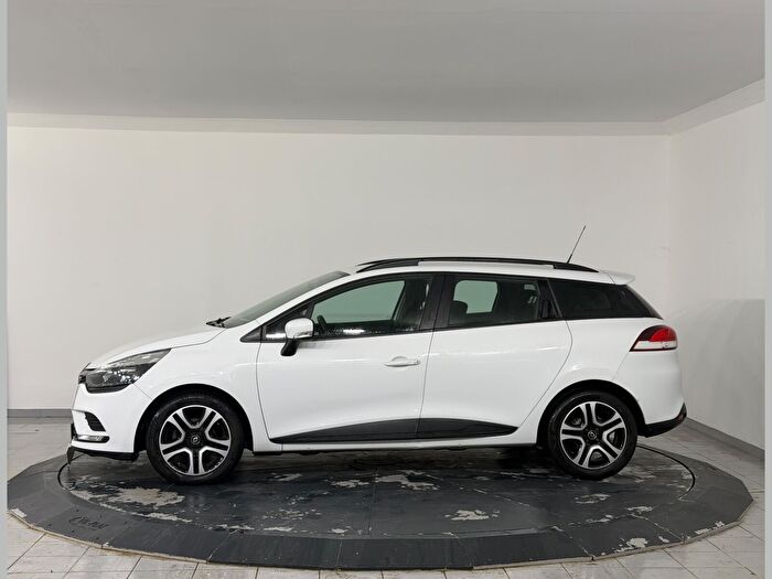 Renault Clio Sport Tourer 1.5 DCI Joy araç görseli 5