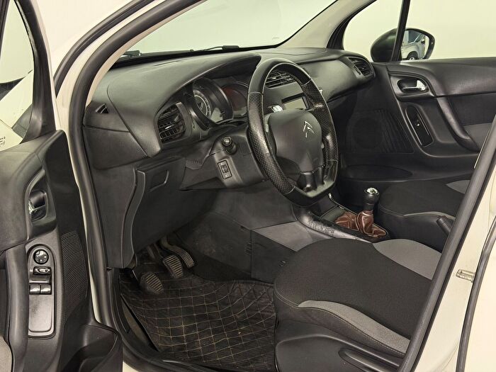 Citroen C3 1.4 HDI Attraction araç görseli 11
