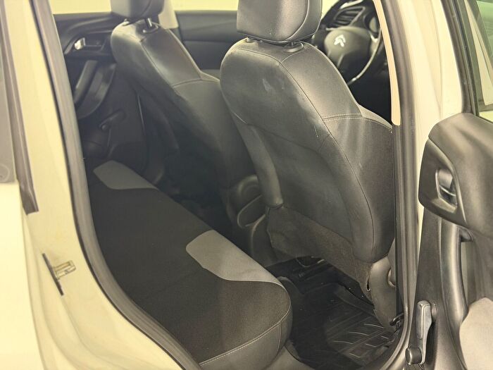 Citroen C3 1.4 HDI Attraction araç görseli 14
