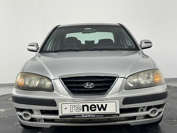Hyundai Elantra 1.6i GLS Otomatik araç görseli 10