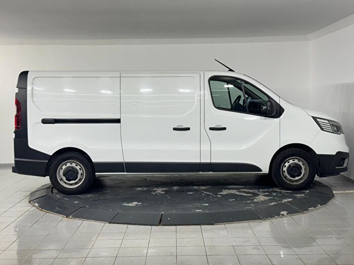 Renault Trafic 2.0 DCI 6m3 Grand Confort araç görseli 4