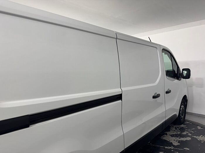 Renault Trafic 2.0 DCI 6m3 Grand Confort araç görseli 10