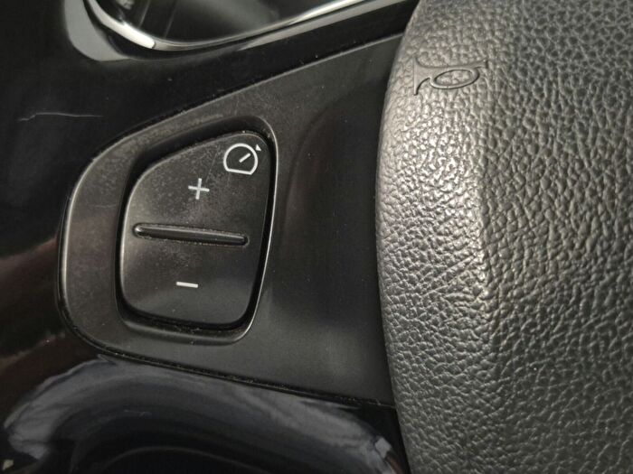 Renault Clio 1.5 DCI Icon EDC araç görseli 22