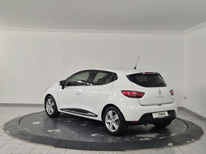 Renault Clio 1.5 DCI Icon EDC araç görseli 8