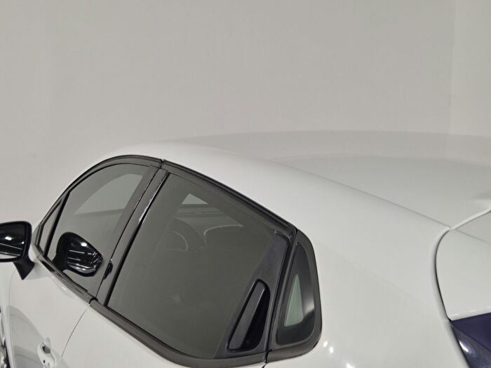 Renault Clio 1.5 DCI Icon EDC araç görseli 9