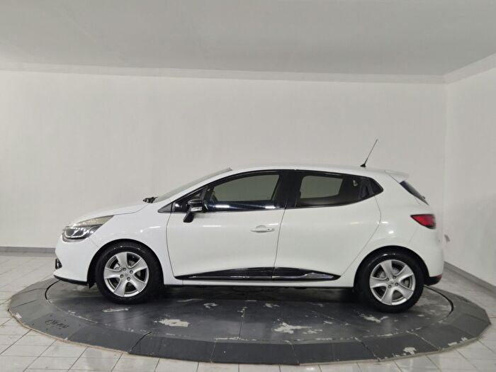 Renault Clio 1.5 DCI Icon EDC araç görseli 5