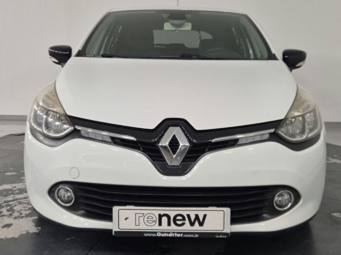 Renault Clio 1.5 DCI Icon EDC araç görseli 11