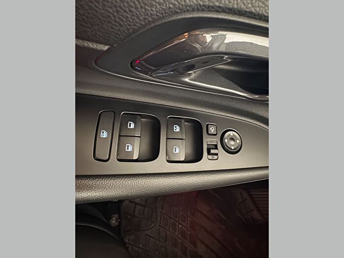 Hyundai Bayon 1.0 T-GDI Style DCT araç görseli 29