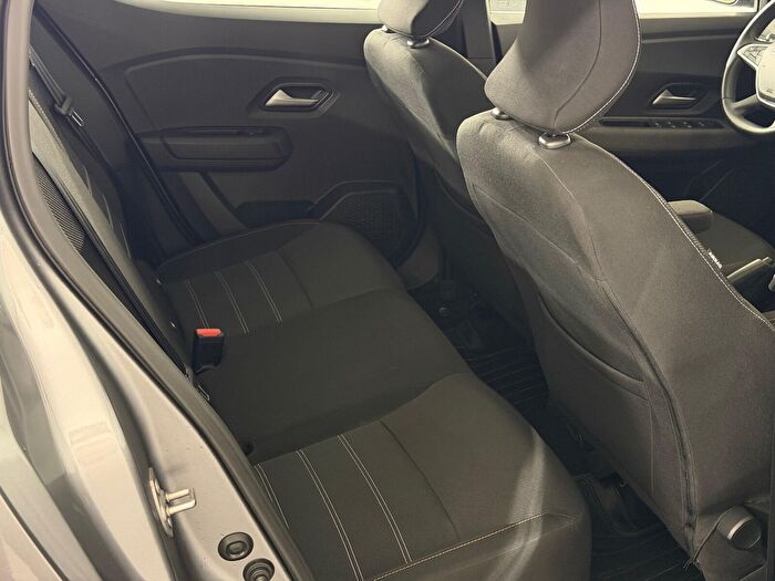 Dacia Sandero Stepway 1.0 TCE Expression CVT araç görseli 14