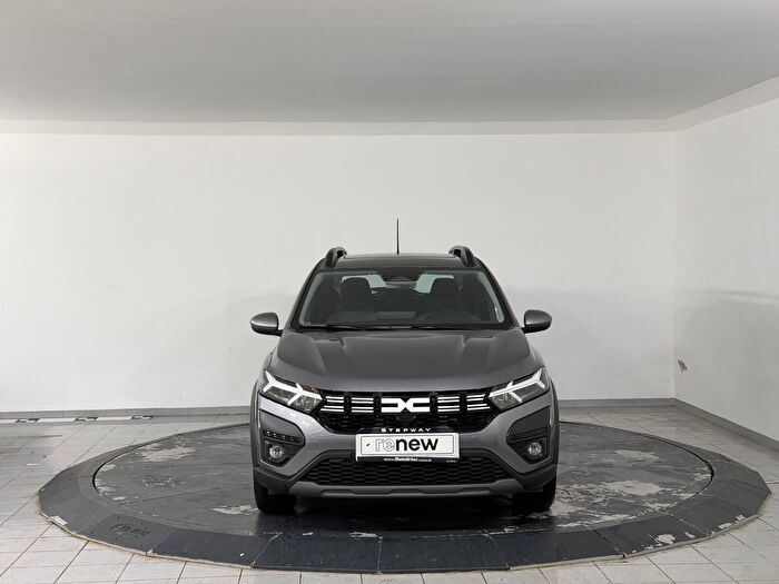 Dacia Sandero Stepway 1.0 TCE Expression CVT araç görseli 2
