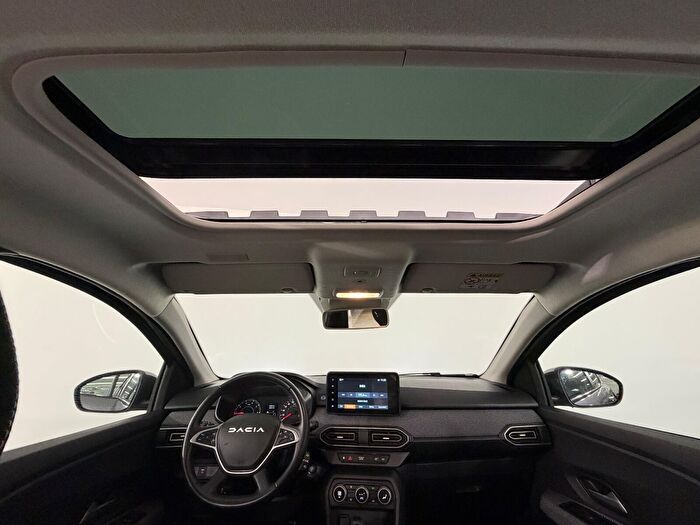 Dacia Sandero Stepway 1.0 TCE Expression CVT araç görseli 18