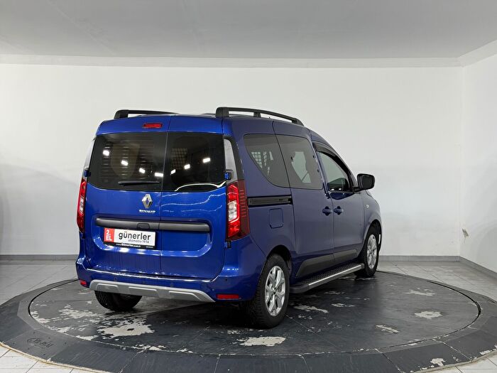 Renault Express Combi 1.5 BlueDCI Touch araç görseli 8