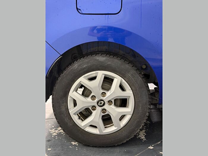 Renault Express Combi 1.5 BlueDCI Touch araç görseli 25