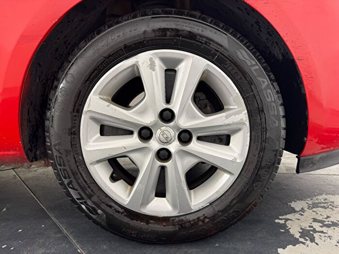 Opel Corsa 1.2 Essentia araç görseli 25