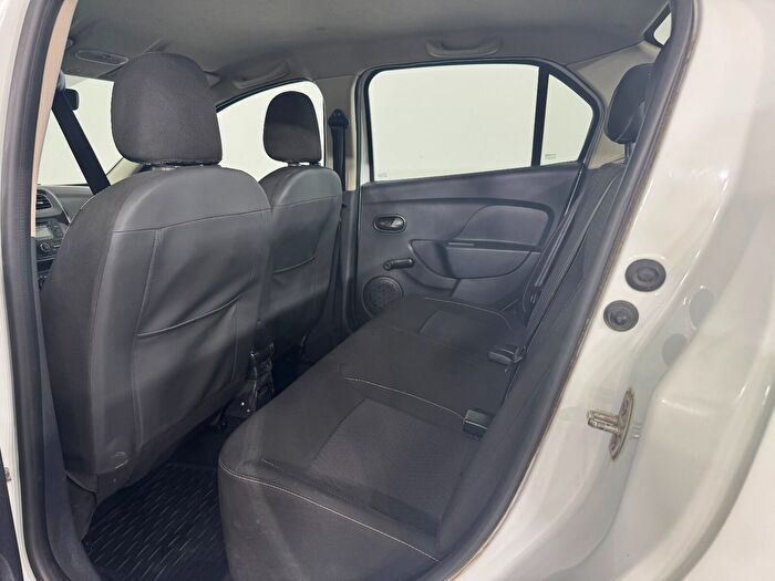 Renault Symbol 1.5 DCI Joy araç görseli 16