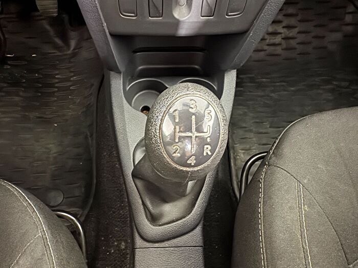 Renault Symbol 1.5 DCI Joy araç görseli 20