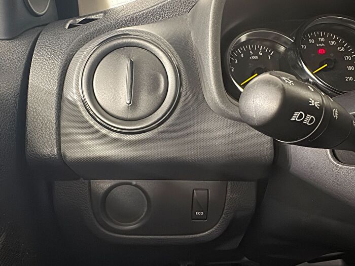 Renault Symbol 1.5 DCI Joy araç görseli 21