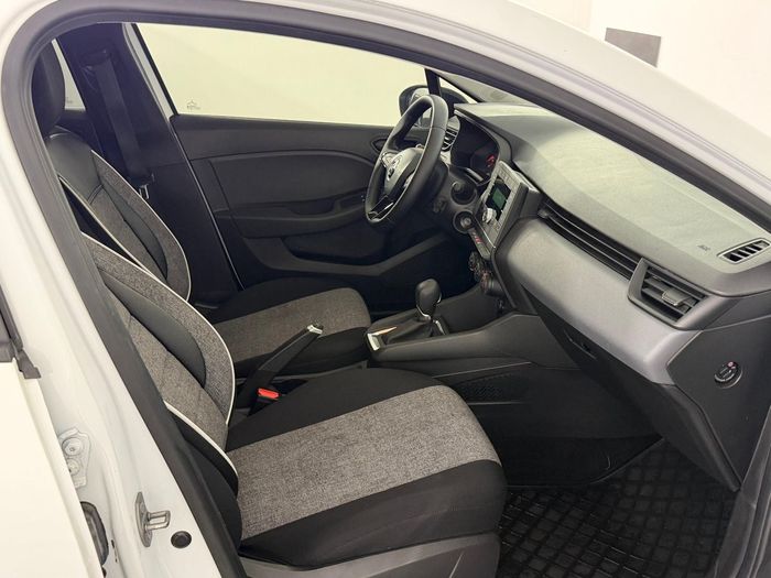 Renault Clio 1.0 TCe Joy X-Tronic araç görseli 13