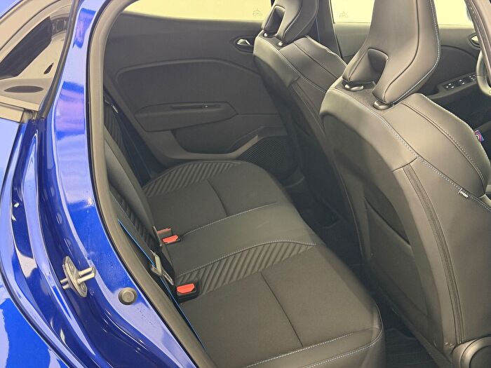 Renault Clio Hatchback 1.0 TCe Techno Esprit Alpine X-Tronic araç görseli 14