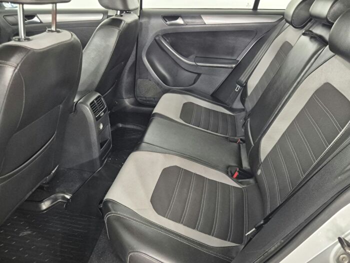 Volkswagen Jetta 1.2 TSI Comfortline araç görseli 22