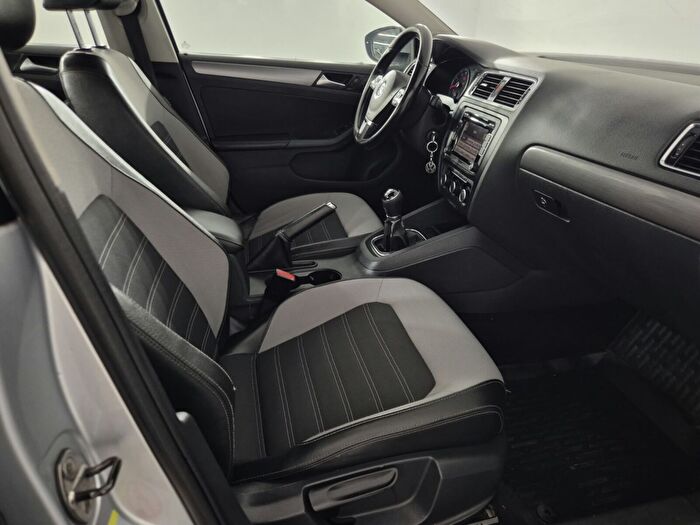 Volkswagen Jetta 1.2 TSI Comfortline araç görseli 28