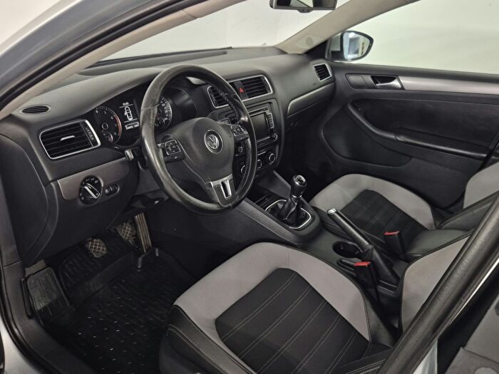 Volkswagen Jetta 1.2 TSI Comfortline araç görseli 16