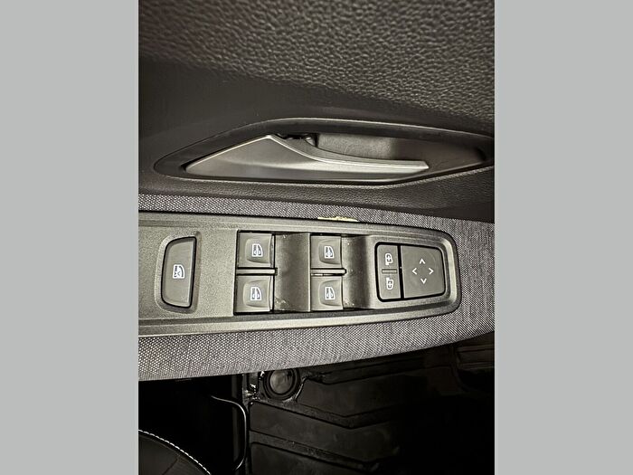 Dacia Sandero 25