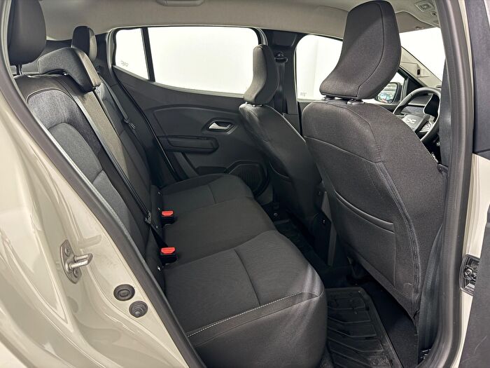 Dacia Sandero 16