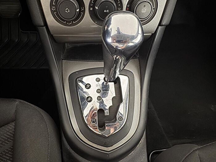 Peugeot 308 1.6 VTI Comfort Pack Otomatik araç görseli 19