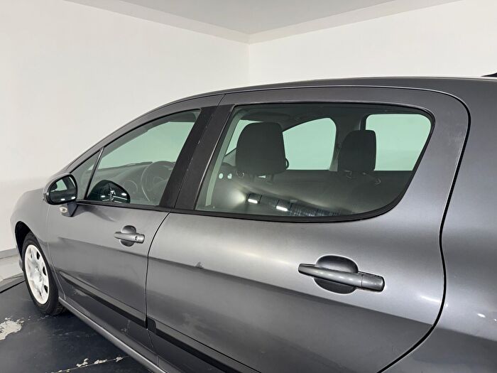 Peugeot 308 1.6 VTI Comfort Pack Otomatik araç görseli 7