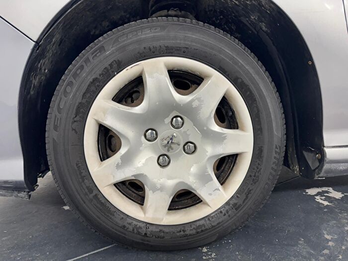 Peugeot 308 1.6 VTI Comfort Pack Otomatik araç görseli 22