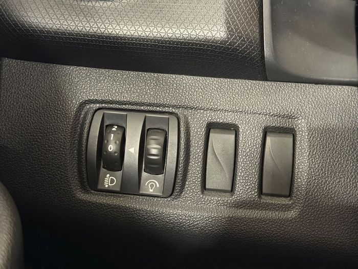 Renault Clio 1.2 16V Touchrome araç görseli 24