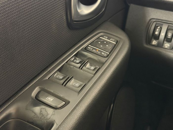 Renault Clio 1.2 16V Touchrome araç görseli 25