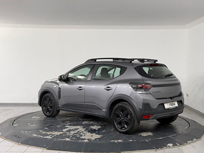 Dacia Sandero Stepway 1.2 Eco-G Extreme araç görseli 8