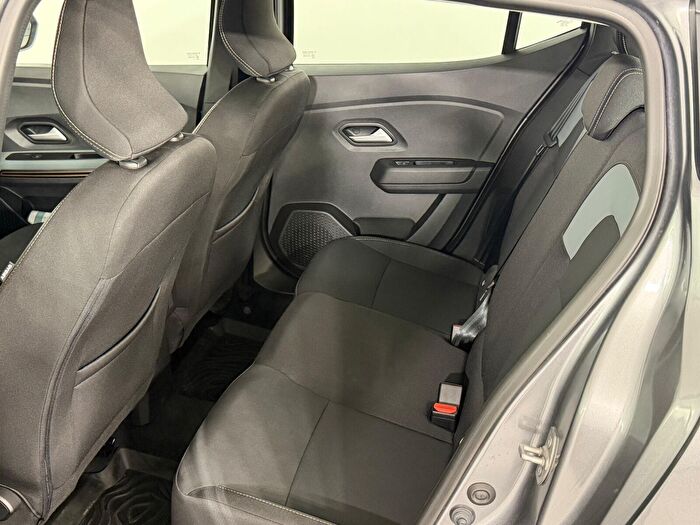 Dacia Sandero Stepway 1.2 Eco-G Extreme araç görseli 13