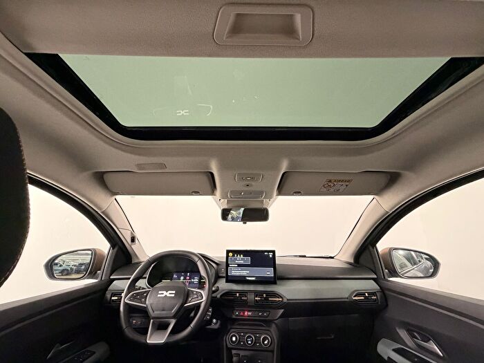 Dacia Sandero Stepway 1.2 Eco-G Extreme araç görseli 16