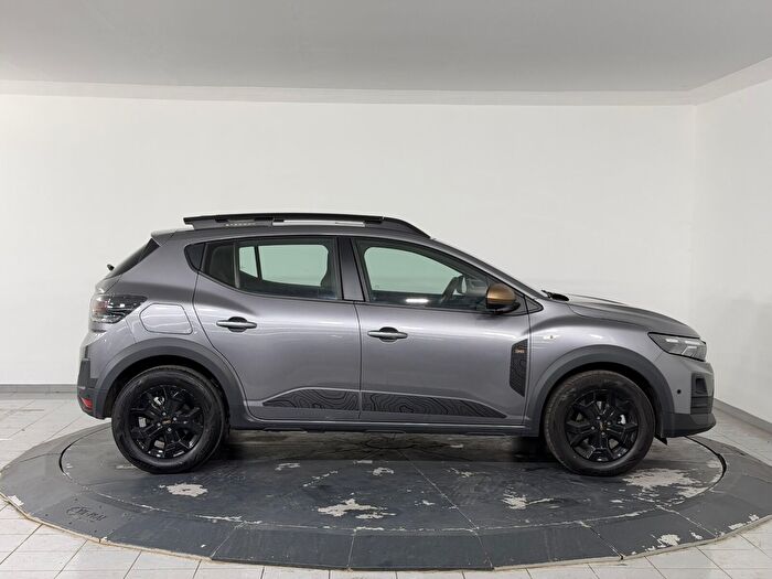 Dacia Sandero Stepway 1.2 Eco-G Extreme araç görseli 4