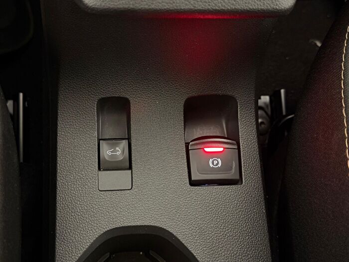 Dacia Sandero Stepway 1.2 Eco-G Extreme araç görseli 23