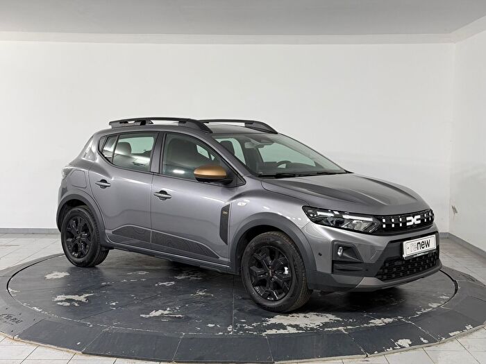 Dacia Sandero Stepway 1.2 Eco-G Extreme araç görseli 3