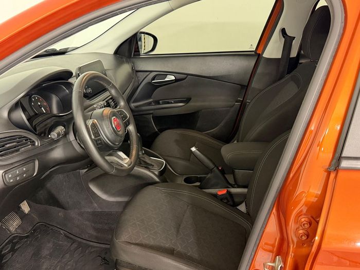 Fiat Egea Cross 1.6 Multijet Urban DCT araç görseli 12