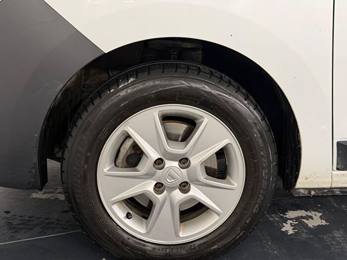 Dacia Dokker 1.5 BlueDCI Ambiance araç görseli 25
