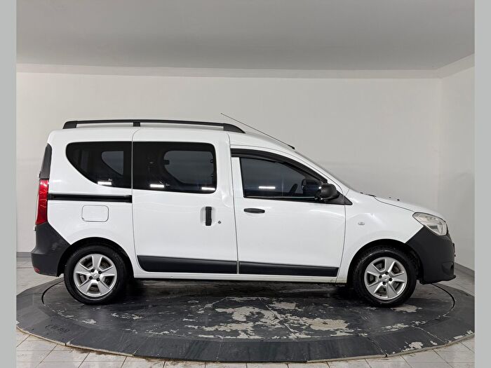 Dacia Dokker 1.5 BlueDCI Ambiance araç görseli 4